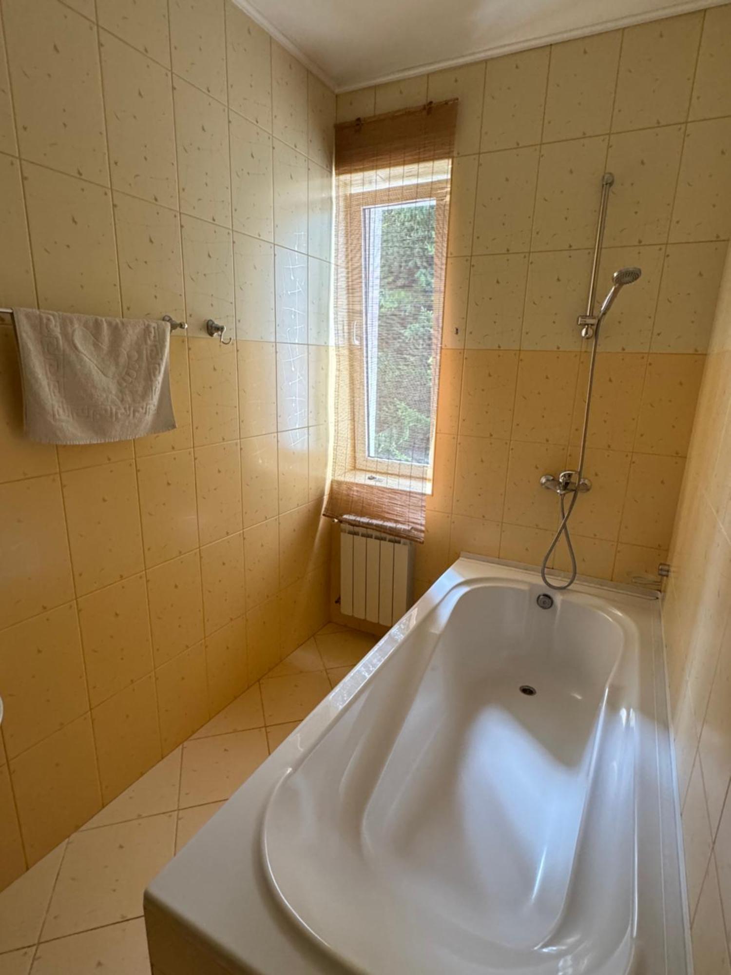 Лелеч Hotel Tatariv Buitenkant foto